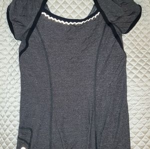 Lululemon gray top